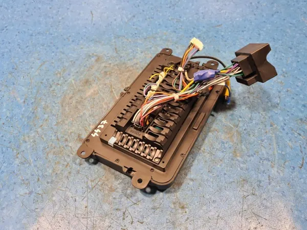 SIMAR-57955- Radio & Navigation pour Volkswagen Golf V image 7