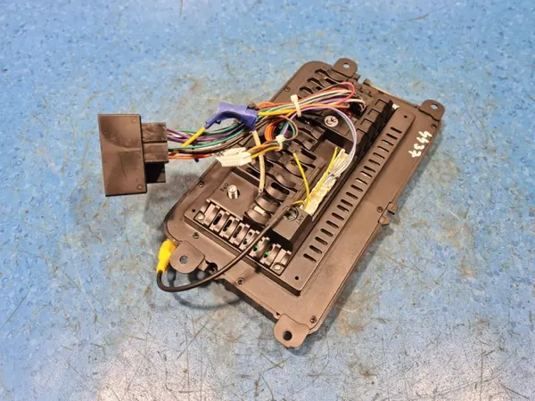SIMAR-57955- Radio & Navigation pour Volkswagen Golf V image 9