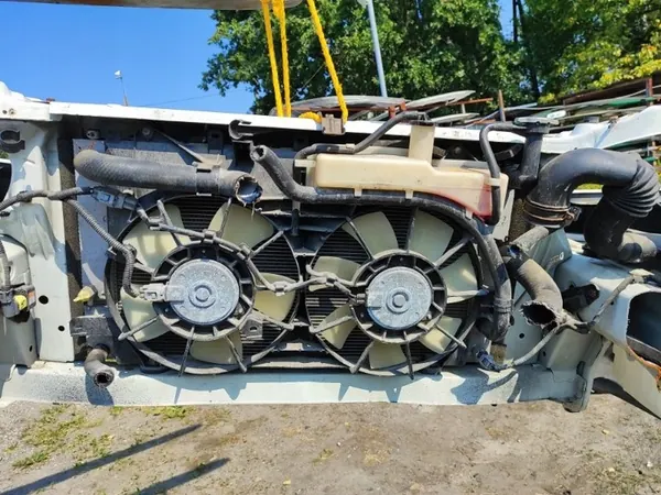 Etupuskuri Toyota Prius 2003-2011 OEM 5211947903 image 6