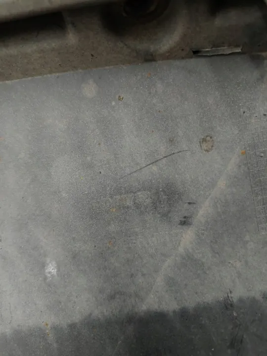 Diffuseur inférieur pare-chocs arrière Audi A4 B8 OEM 8K0807521L image 8