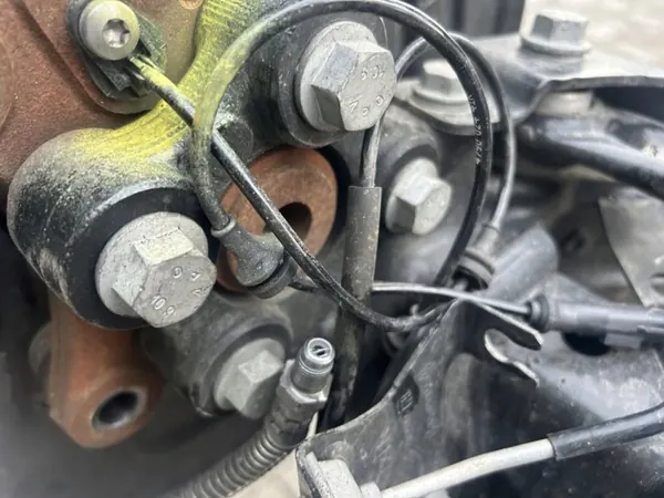 Hinterachsträger OEM 430421801R für Renault Trafic III image 8