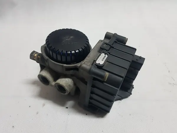 OEM 1867005 EBS-remklep voor DAF XF 106 CF Euro 6 image 3