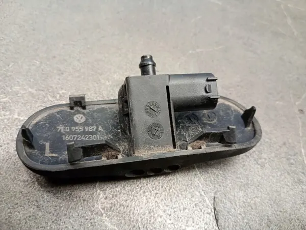 Left Washer Nozzle VW T6 2.0 TDI 2016 7E0955987A image 4