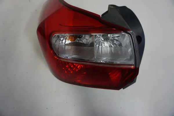 Luz trasera izquierda SUBARU XV 2011-2017 84912FJ050 image 2