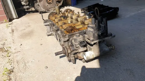 Cilinderkop Mazda 6 2.3B OEM 5y4w - Gebruikt image 8