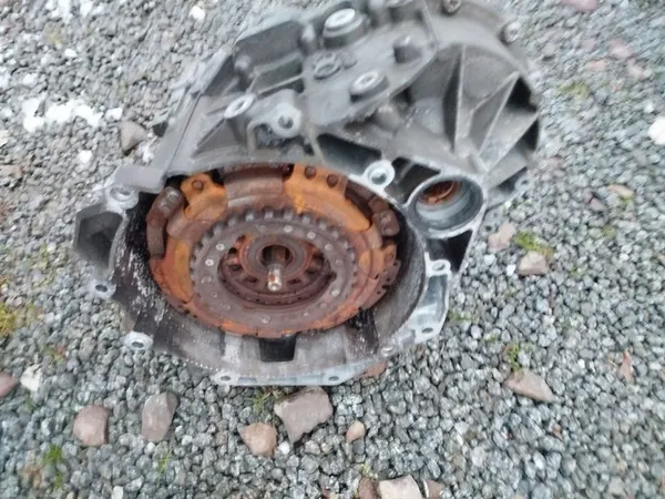 Gearbox Housing 0AM301107 0AM301023 image 4