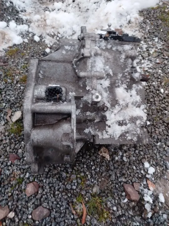 Gearbox Housing 0AM301107 0AM301023 image 6