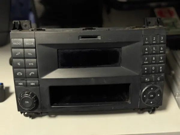 Mercedes Sprinter W906 Radio OEM A9069003103 image 4