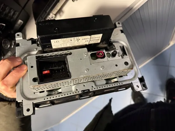 Mercedes Sprinter W906 Radio OEM A9069003103 image 5