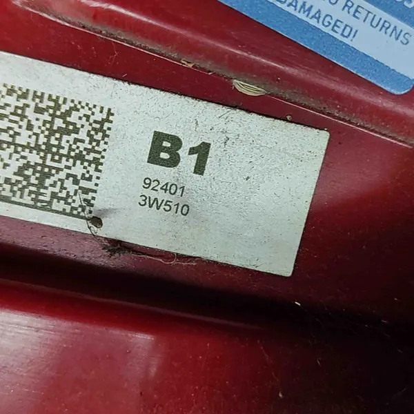 Lámpara trasera izquierda Kia Sportage III image 3