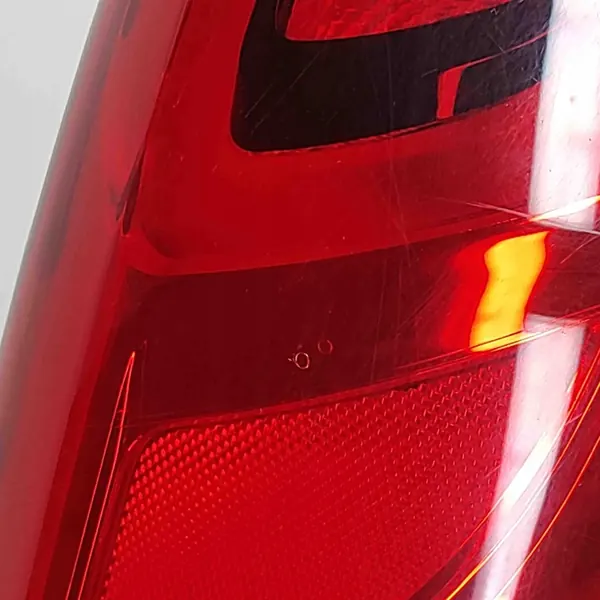 Lámpara trasera izquierda Kia Sportage III image 7