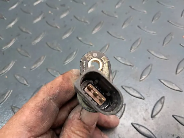 Vevaxelpositionssensor BMW E65 740i 750i n62n OEM image 4