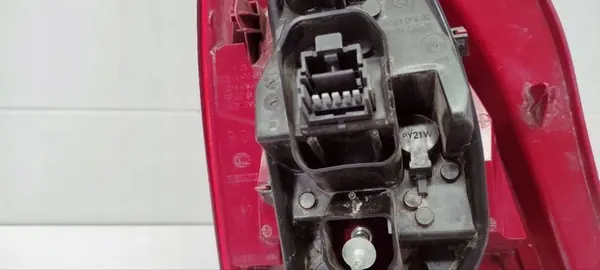 Luz trasera izquierda Renault Twingo 2 (2007 - 2011) 265550521R image 4