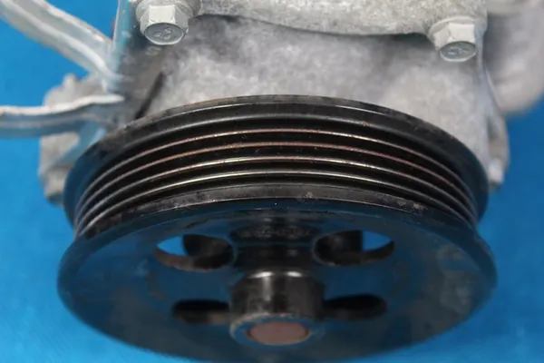 OPEL INSIGNIA B Vattenpump Termostatbas 2018 12681171 image 5