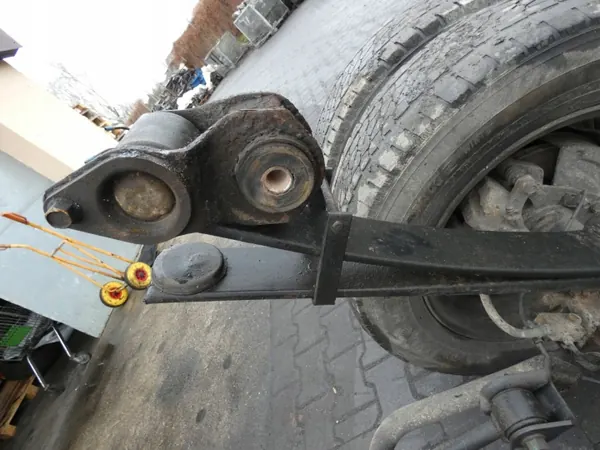 Mitsubishi OE Hintere Blattfedern OEM 3C13 2015 image 4