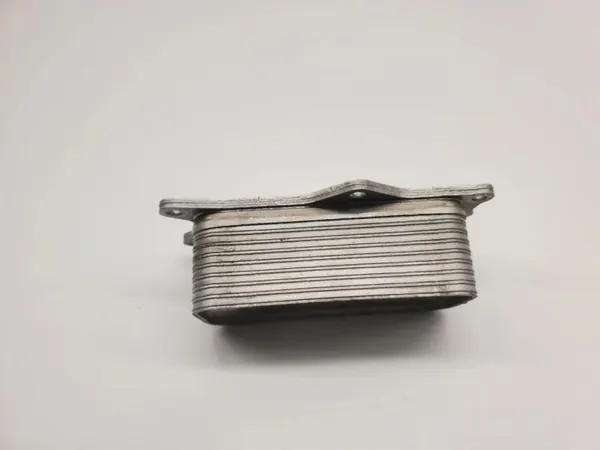 Arrefecedor de óleo Chrysler Pacifica OEM 6790424411 image 3