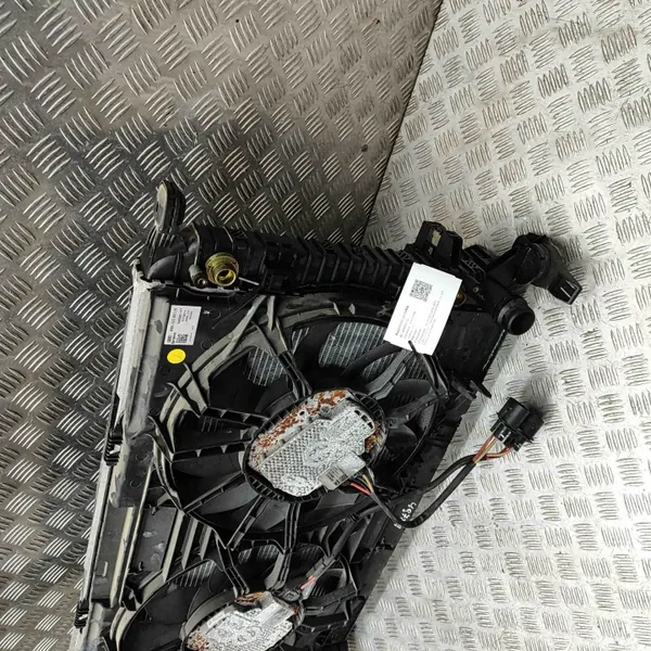 Gebrauchtes Kühlteil OEM 4H0959455AE für Audi A5 Cabrio image 3