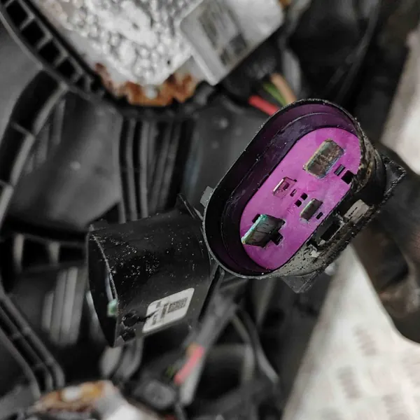 Gebrauchtes Kühlteil OEM 4H0959455AE für Audi A5 Cabrio image 5