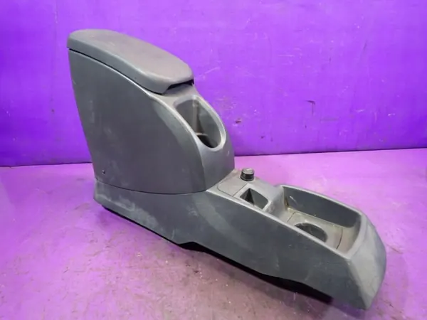 Mittentunnels armstöd Renault Kangoo II 07-13 OEM 8200457030 image 4