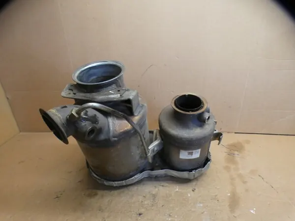 Catalisador DPF OEM 04L131723DA para VW Passat B8 image 3