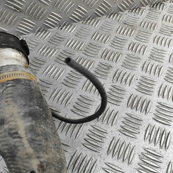 Tubo Intercooler VW Crafter 30-50 2.0L OEM 2E0145856E image 3