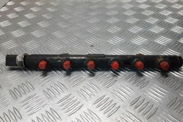 Rampa de combustible FORD RANGER (TKE) 3.2L diesel 2013 image 4