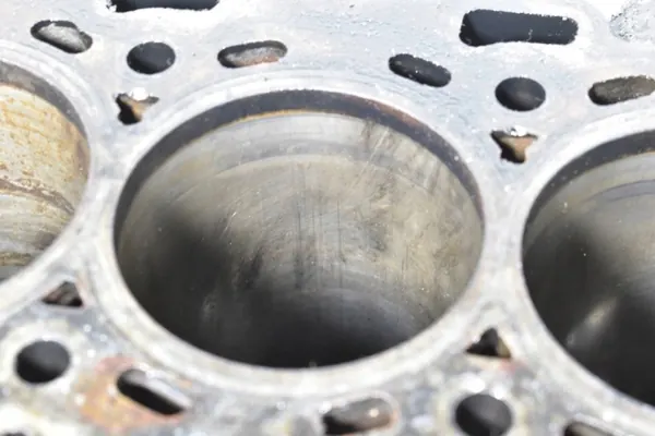 Bloc Moteur OEM LUCAR 46990 M9R780 M9R782 image 5