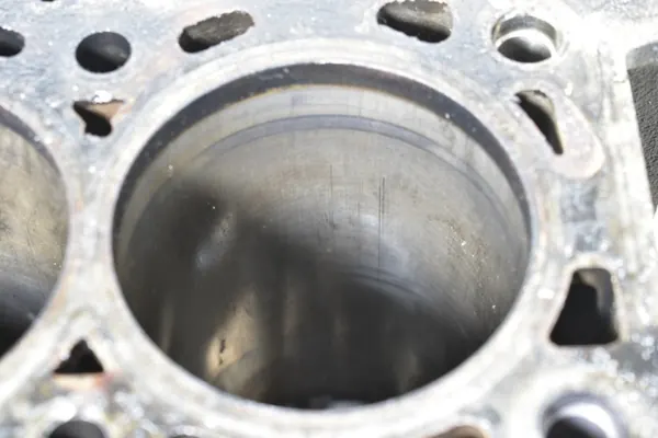 Bloc Moteur OEM LUCAR 46990 M9R780 M9R782 image 6