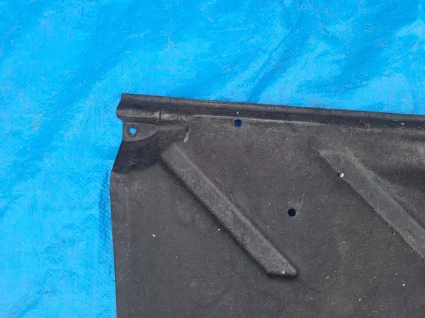 MERCEDES B-KLASA W246 | Motorlock höger A2466840200 image 6