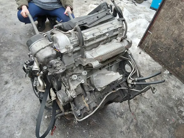 Mercedes W204 W12 E350 3.5D 3.0CDI V6 2010 Motor image 4