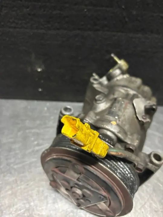 Compresseur de Climatisation Peugeot Citroen 9671453780 image 2