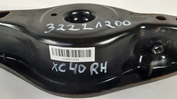 VOLVO XC40 Braccio di Controllo Posteriore Destro 32221200 image 8