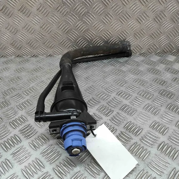 Cap Bleu Opel Vivaro C image 2