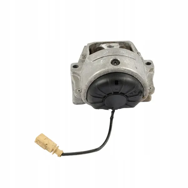 Porsche Macan (95B) 2019 Right Engine Mount image 9