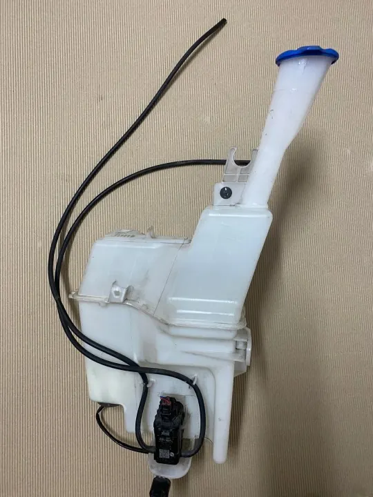 Spolarvätsketank OEM 98610-D7000 för Hyundai Tucson III image 2