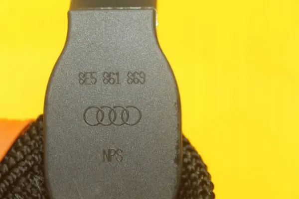 Audi tavaratilan verkko OEM 8E5861859 ostoksille image 9
