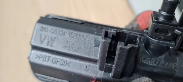 Câmara traseira OEM 8W8827566E para Audi A6 C8 e Q5 image 10