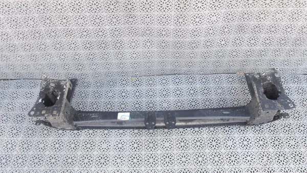 Etupuskuri vahvistus VW Passat B8 image 2