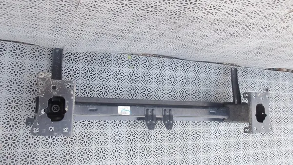 Etupuskuri vahvistus VW Passat B8 image 3