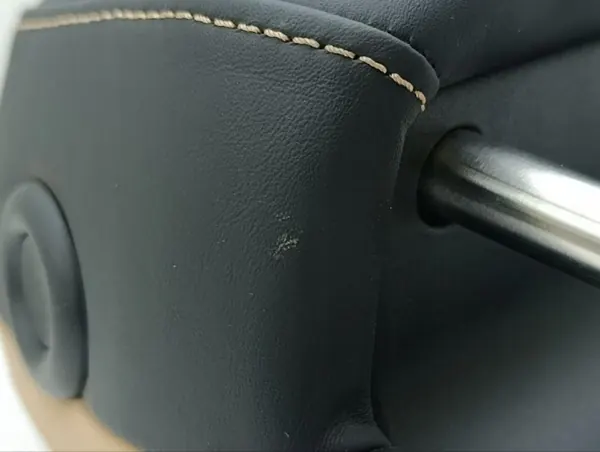 Hoofdsteun Porsche Cayenne 2016 Links Achter OEM 269624 image 4