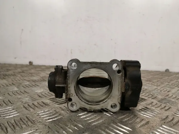Kaasutin OEM 1923002010 Toyota RAV4 2.2L Dieselille image 3