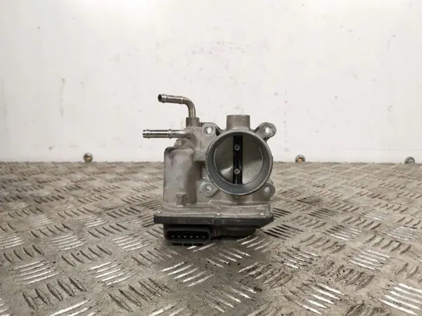 Kaasutin OEM 1923002010 Toyota RAV4 2.2L Dieselille image 4