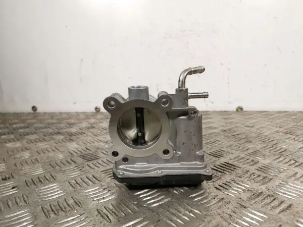 Kaasutin OEM 1923002010 Toyota RAV4 2.2L Dieselille image 5