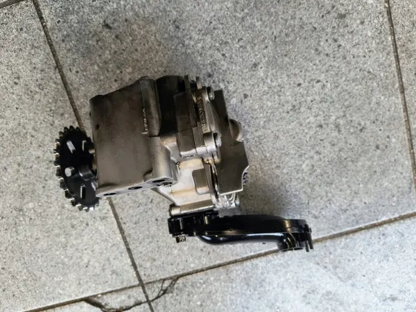 Oliepomp Renault Trafic III 1.6 DCI OEM 150001650R image 2