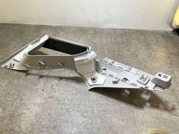 Peça de acabamento Citroen OE usado OEM 98343901 image 5