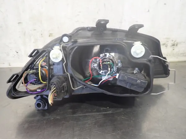 Farol esquerdo Seat Ibiza III OEM 0 - Usado image 3
