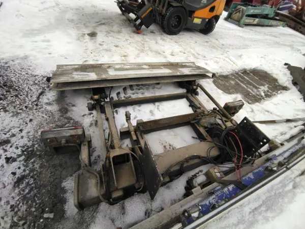 OEM 17055001095 Hayon Cargolift 1000kg d'occasion image 5