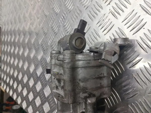 Servopumpe OEM 6798665 BMW Dynamic Drive image 4