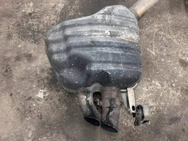 Audi RS5 Auspufftopf OEM 8T0253612B - Gebraucht image 6