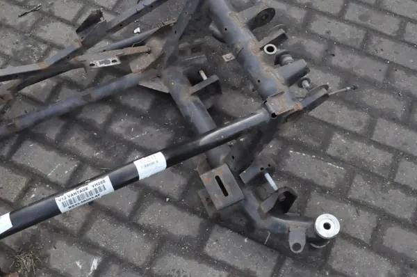 Aston Martin Vantage 4.7 Ophangingsarm OEM BG33-5R003-AF image 8